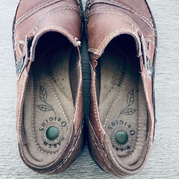 Earth Origins Elsie Brown Leather Stitched Sole Slip-On Shoes 9 - Picture 10 of 10